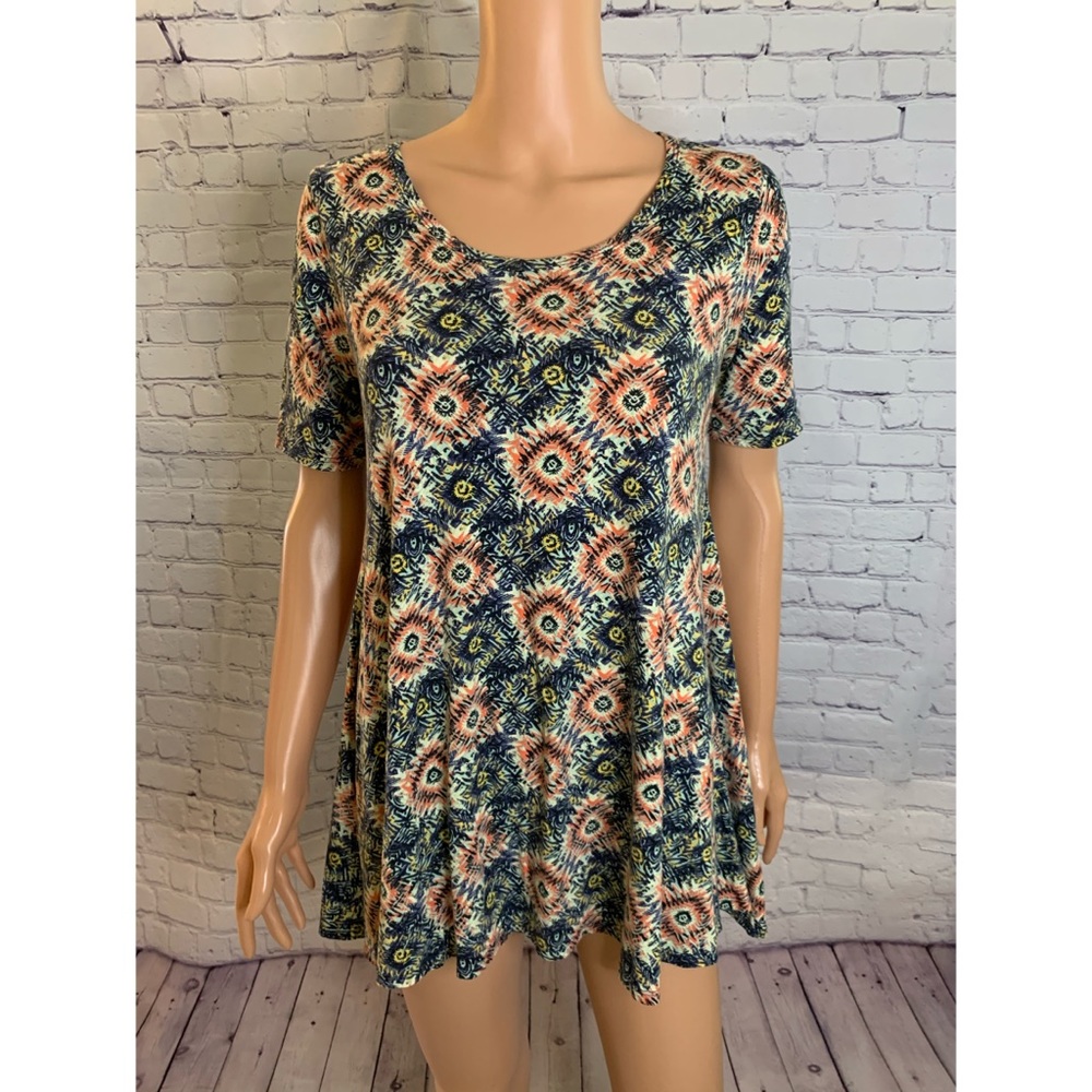 Lularoe Colorful & Comfortable Flowy Top size small boho